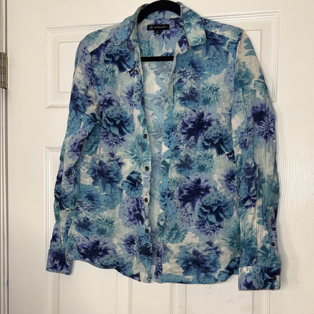 INC International Concepts Blue and White Floral Top